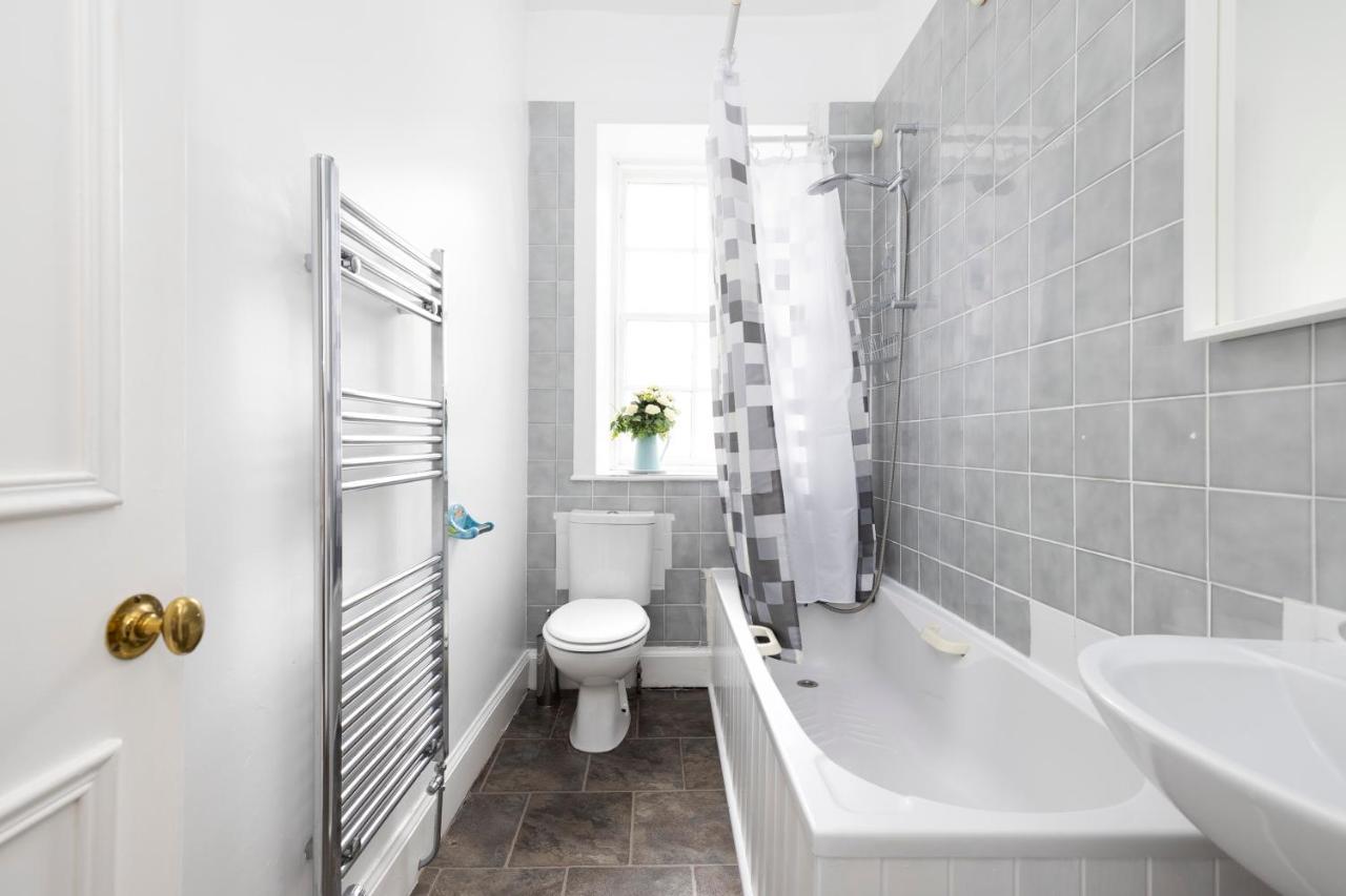 Joivy Cosy Flat In The Heart Of Edinburgh Apartment Bagian luar foto