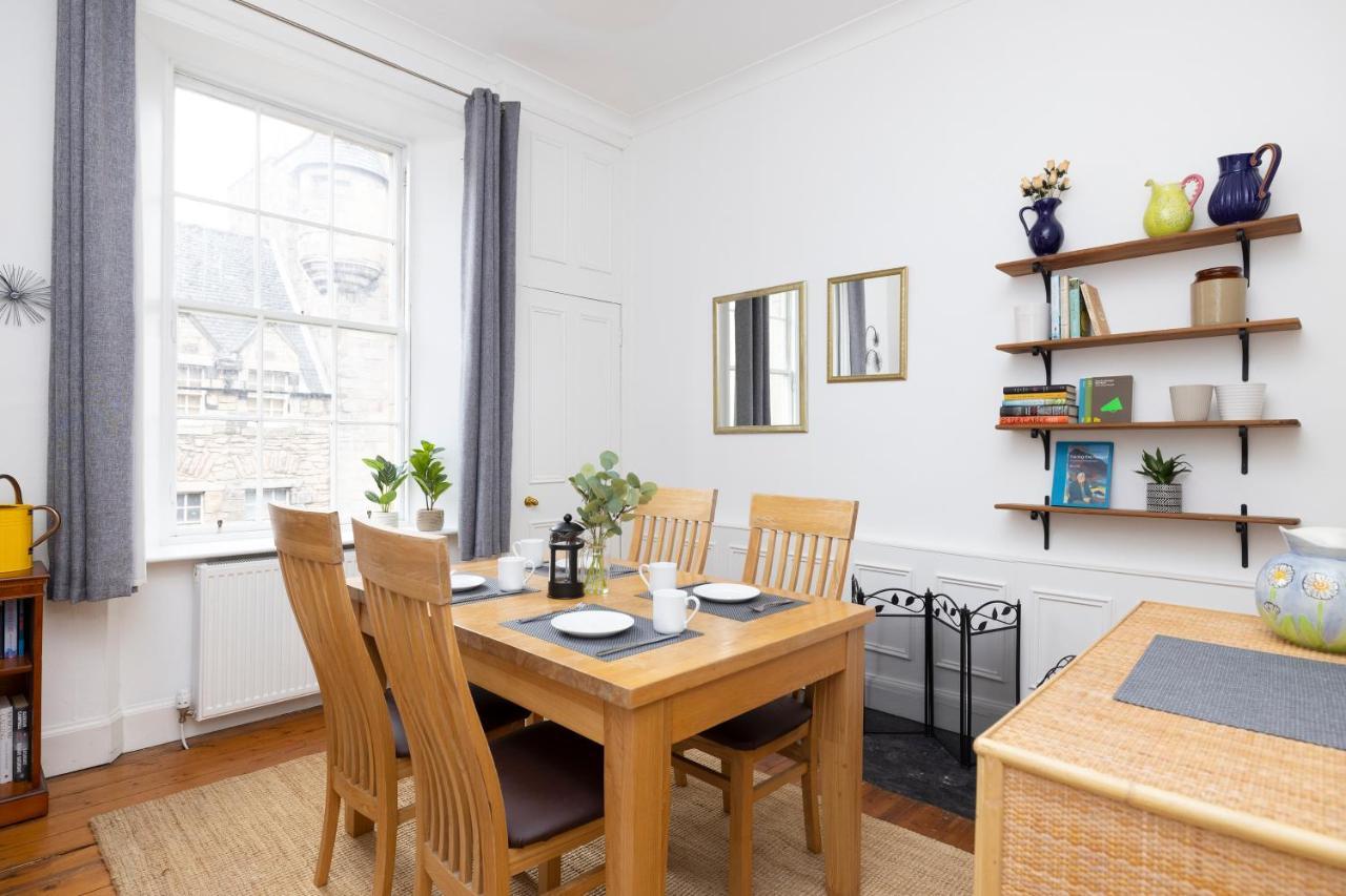Joivy Cosy Flat In The Heart Of Edinburgh Apartment Bagian luar foto
